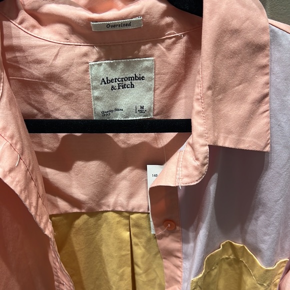 Abercrombie Oversized Button Down Button Up NWT - Picture 3 of 6